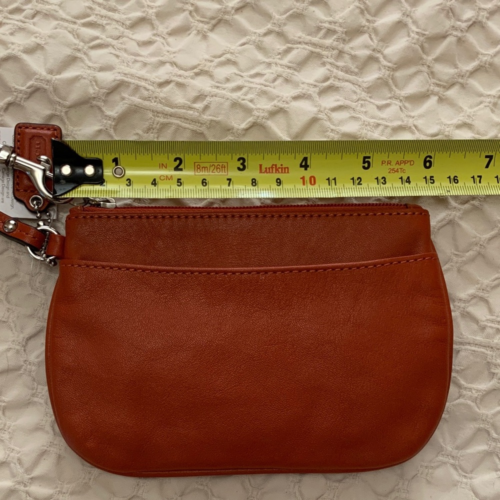 Coach Leather Wristlet - Brand new - Picture 15 of 16